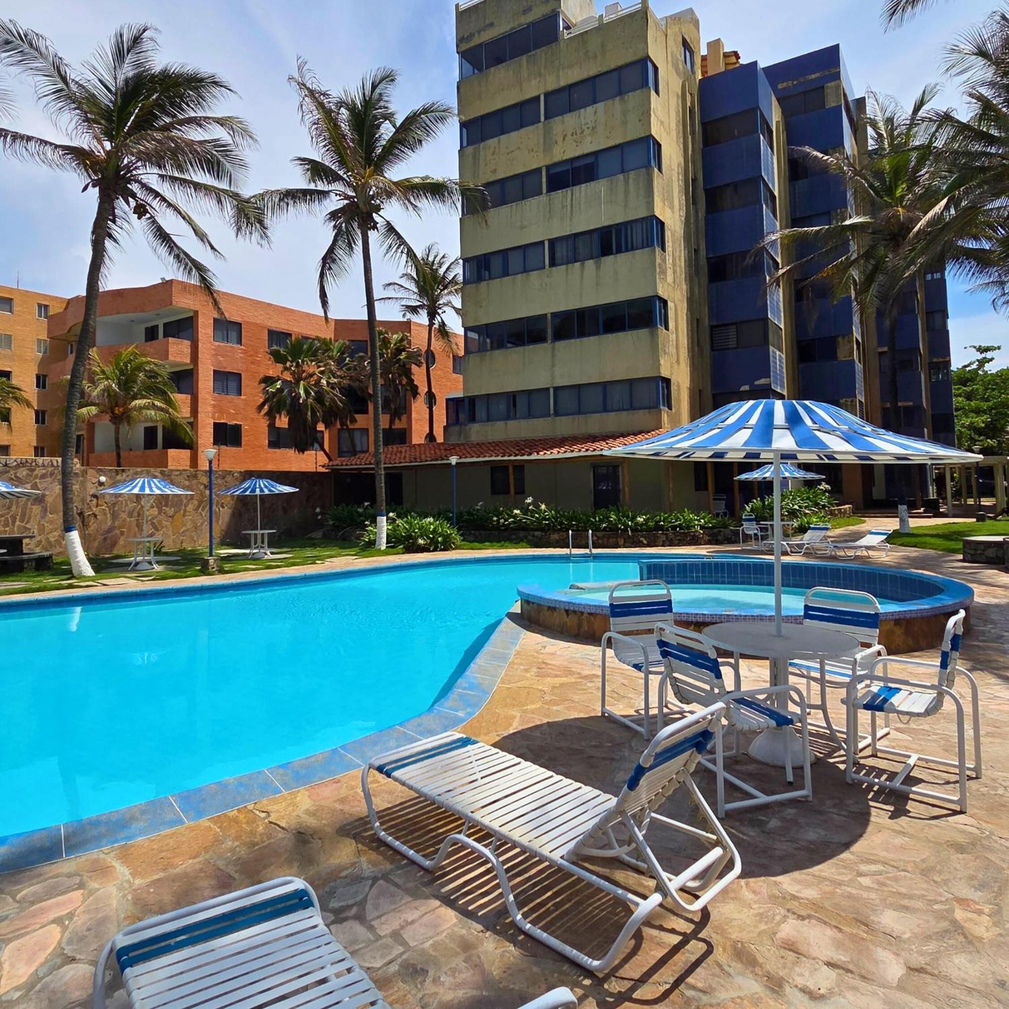 Tucacas, Frente Al Mar, Piscina Y Playa Privada Lejlighed Eksteriør billede